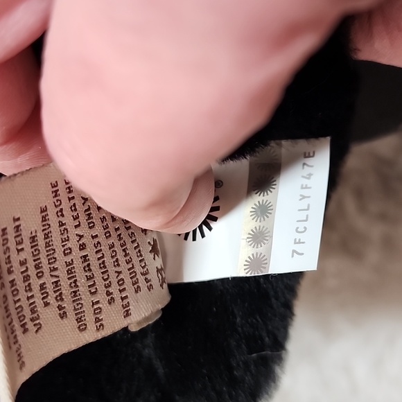 UGG Shearling and Suede bow Headband - Picture 6 of 7